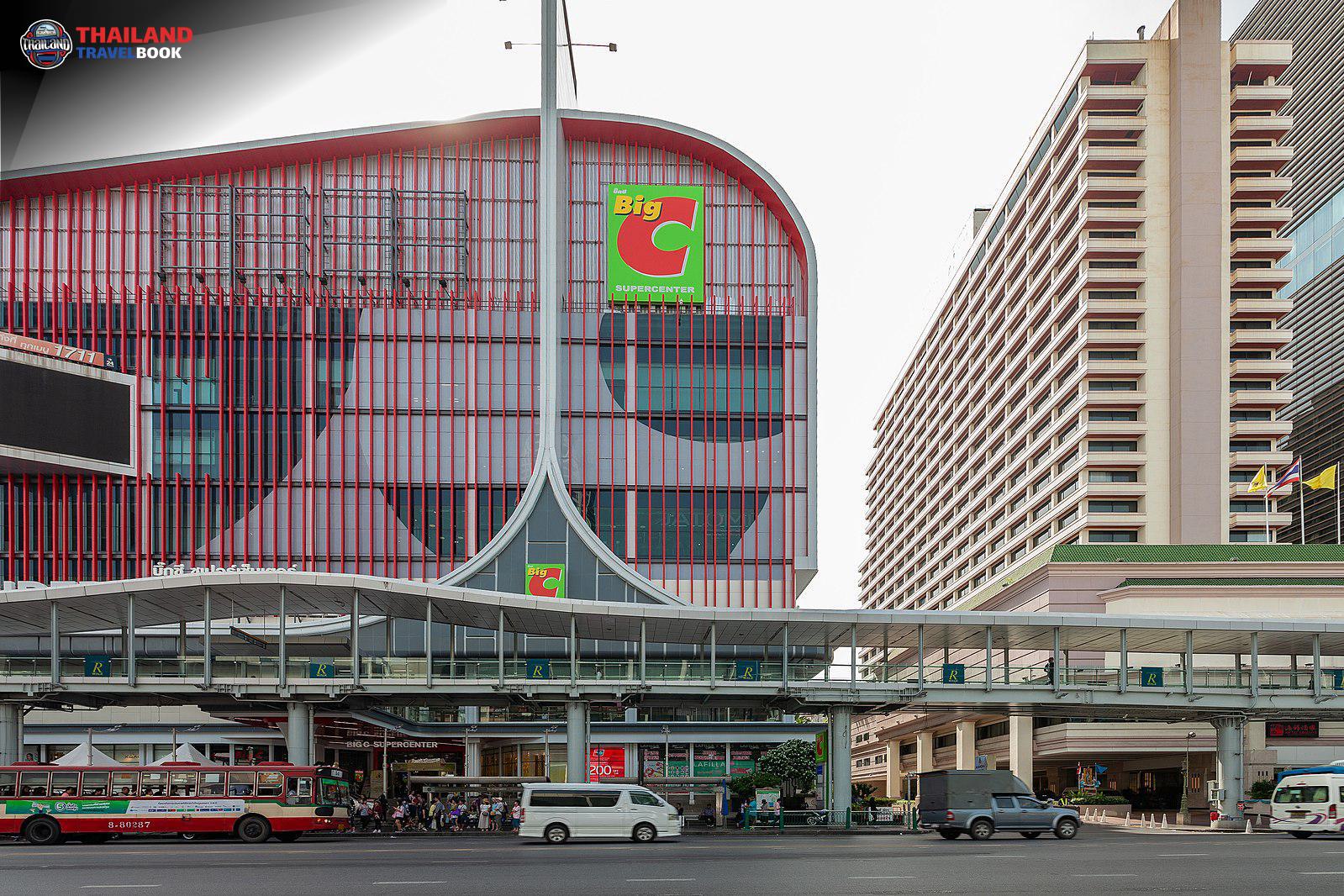 Thưởng thức ẩm thực đường phố và nhà hàng cao cấp tại Ratchaprasong