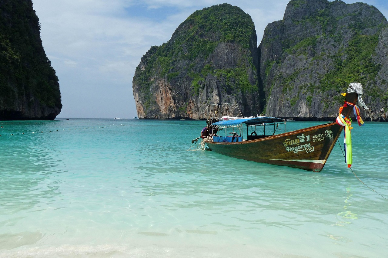 Koh Phi Phi: Khám phá thiên đường biển đảo Thái Lan