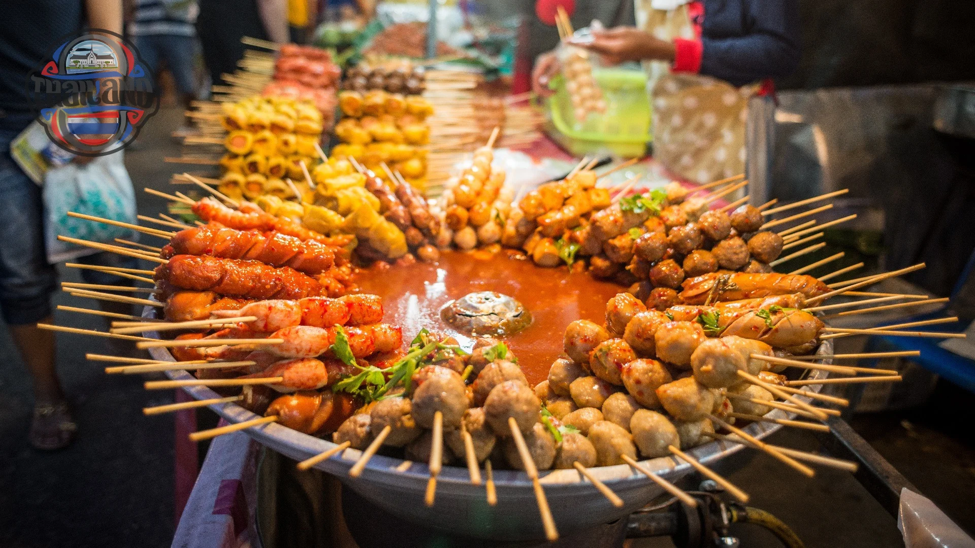 Chợ đêm Jodd Fairs Bangkok, thiên đường ẩm thực đường phố Thái Lan hấp dẫn