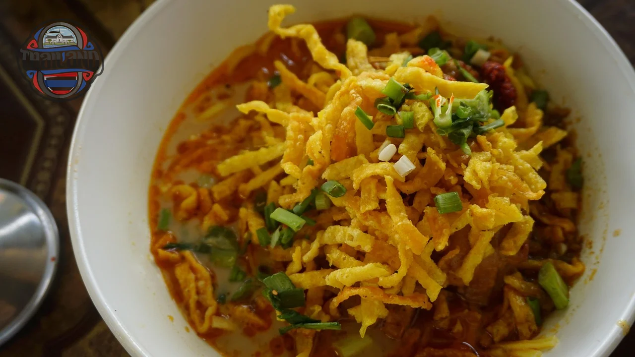 Khao Soi - món mì vàng óng, đậm đà hương vị, ngon nhất thế giới