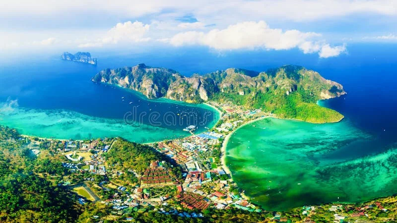 Toàn cảnh Koh Phi Phi Don, thiên đường biển đảo Thái Lan với bãi biển trắng và vịnh đẹp