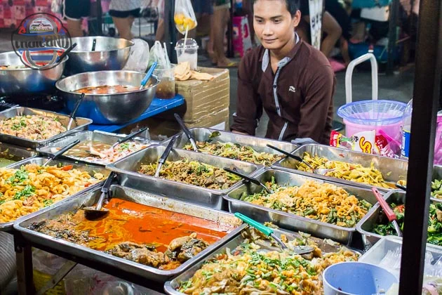 Chợ đêm Jodd Fairs Bangkok, thiên đường ẩm thực đường phố Thái Lan